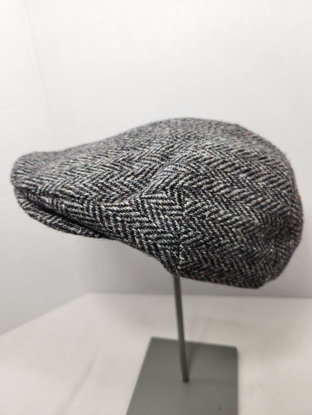Vintage Harris Tweed Hand Woven Wool Gray Herringbone Flat Cap Men's Hat Size L